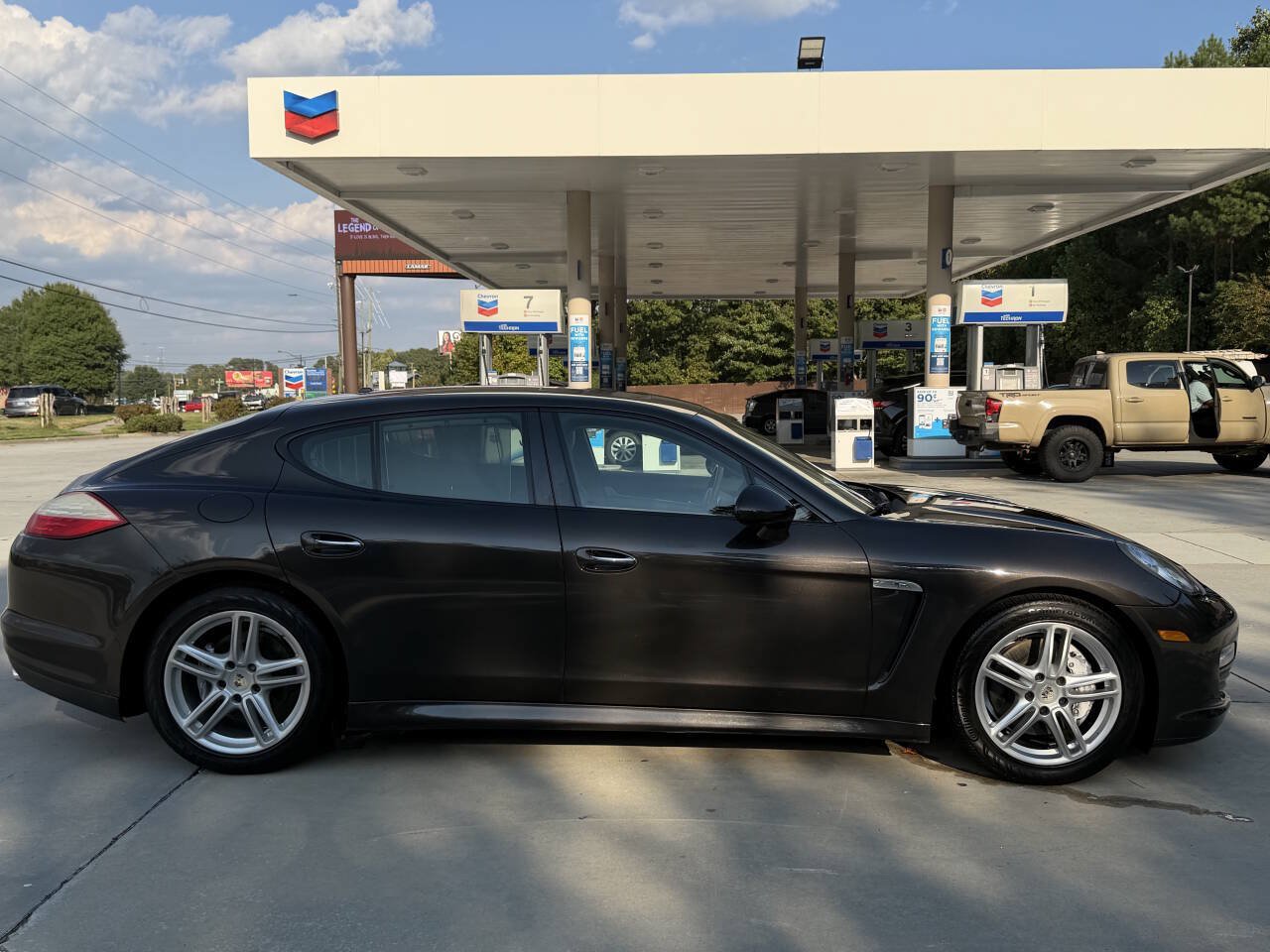 Used 2012 Porsche Panamera 4 AWD/4WD image 25