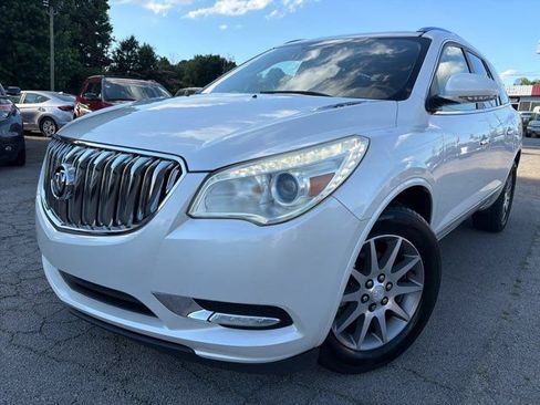 Used 2017 Buick Enclave Leather FWD image 2