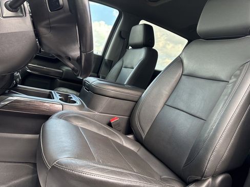 Used 2019 Chevrolet Silverado 1500 LTZ w/ LTZ Premium Package image 11