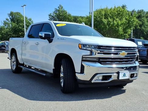 Used 2019 Chevrolet Silverado 1500 LTZ w/ LTZ Premium Package AWD/4WD image 6