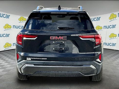 Used 2026 GMC Terrain Elevation w/ Elevation Premium Package image 5