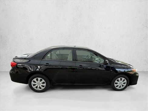 Used 2011 Toyota Corolla LE FWD image 4