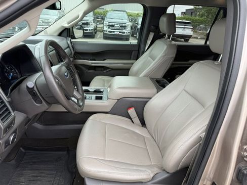 Used 2020 Ford Expedition XLT w/ Equipment Group 202A image 11