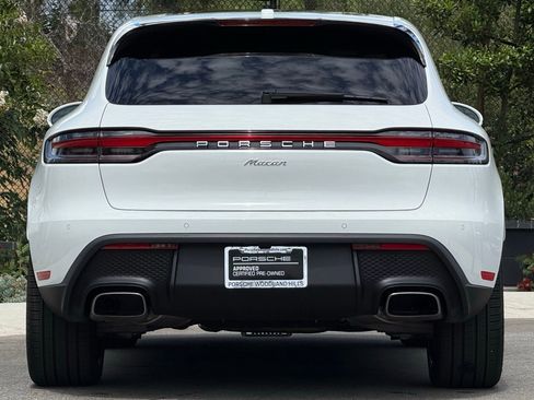 Certified 2025 Porsche Macan image 6