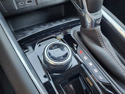 New 2026 GMC Canyon AT4 image 33