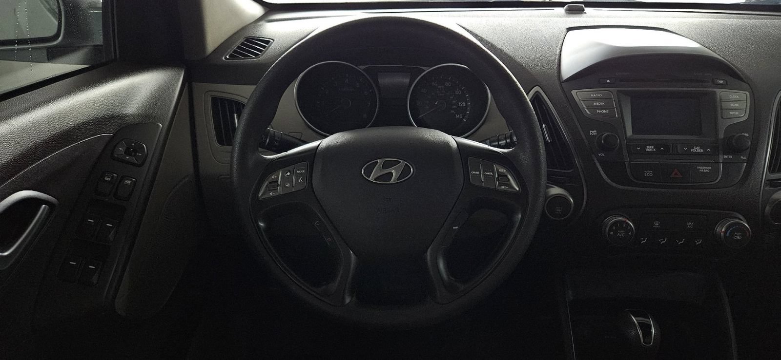 Used 2015 Hyundai Tucson GLS w/ Option Group 02 FWD image 10
