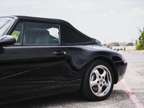 Used 1995 Porsche 911 Carrera RWD image 35