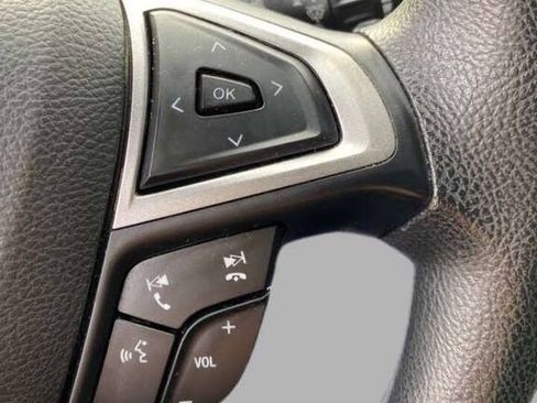 Used 2019 Ford Fusion SE image 19