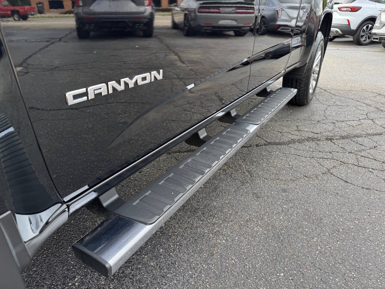 Used 2017 GMC Canyon SLT w/ Trailering Package AWD/4WD image 19