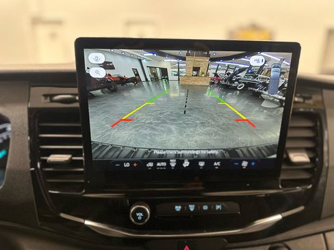 Used 2023 Ford Transit 350 XLT image 21