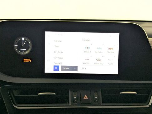 Used 2024 Lexus ES 350 F Sport w/ Accessory Package (Z2) FWD image 22