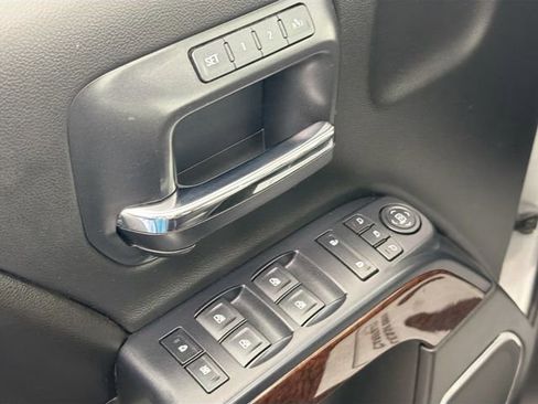 Used 2014 GMC Sierra 1500 SLT image 17