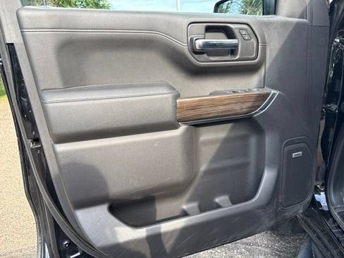 Used 2019 Chevrolet Silverado 1500 LT Trail Boss AWD/4WD image 25