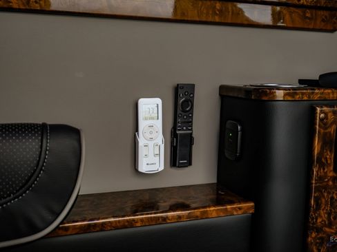 Used 2023 Mercedes-Benz Sprinter 3500 image 93