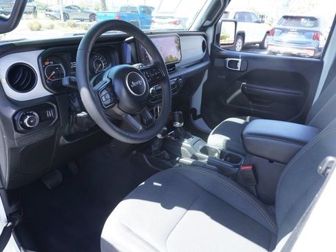 Used 2024 Jeep Wrangler Unlimited Sport AWD/4WD image 19