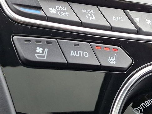 Certified 2025 Acura RDX SH-AWD w/ Advance Package image 25