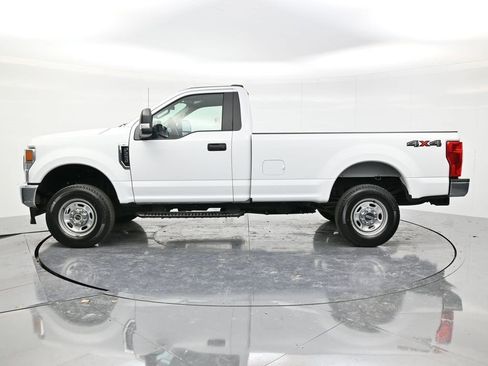 Used 2022 Ford F250 XL w/ Power Equipment Group image 8