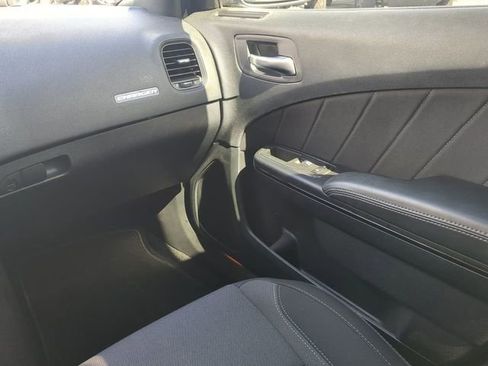 Used 2022 Dodge Charger SXT w/ Blacktop Package image 18
