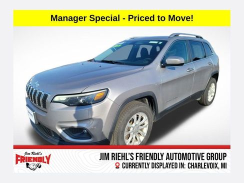 Used 2019 Jeep Cherokee Latitude w/ Popular Appearance Group image 1