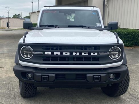 New 2025 Ford Bronco Big Bend w/ Black Diamond Package image 8
