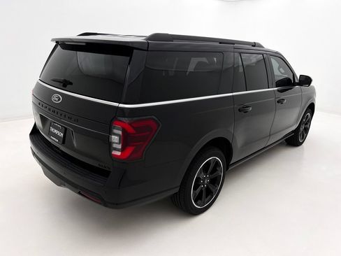 Used 2022 Ford Expedition Max Limited AWD/4WD image 11