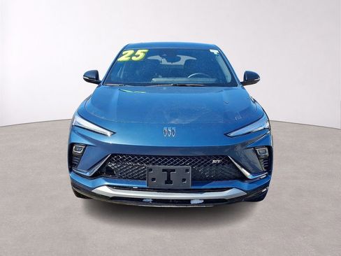 Used 2025 Buick Envista Sport Touring w/ Convenience I Package image 2