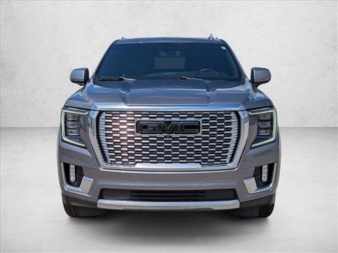 Used 2022 GMC Yukon XL Denali AWD/4WD image 2