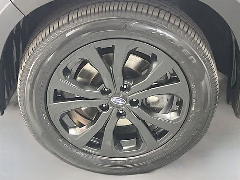 Used 2024 Subaru Forester Sport image 32