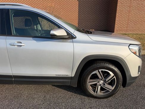 Used 2018 GMC Terrain SLT w/ Preferred Package image 15