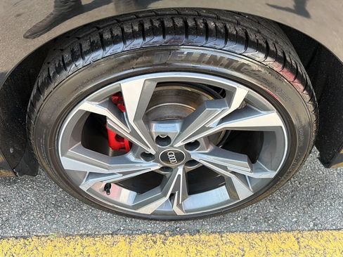 Used 2022 Audi A3 2.0T Premium Plus w/ Premium Plus Package FWD image 9