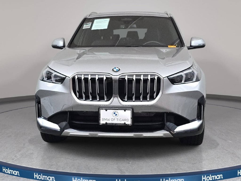 Used 2026 BMW X1 xDrive28i AWD/4WD image 3