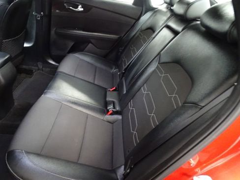 Used 2021 Kia Forte GT-Line w/ GT-Line Premium Package FWD image 5