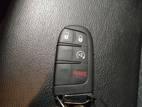 Used 2019 Jeep Compass Latitude w/ Popular Equipment Group image 32