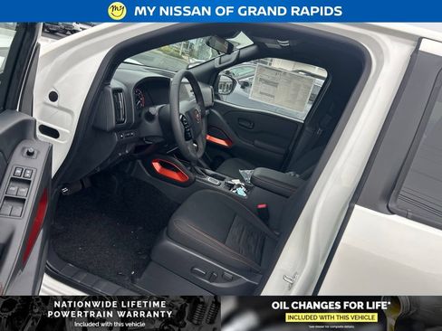 New 2026 Nissan Frontier PRO-4X w/ Tow Package AWD/4WD image 13