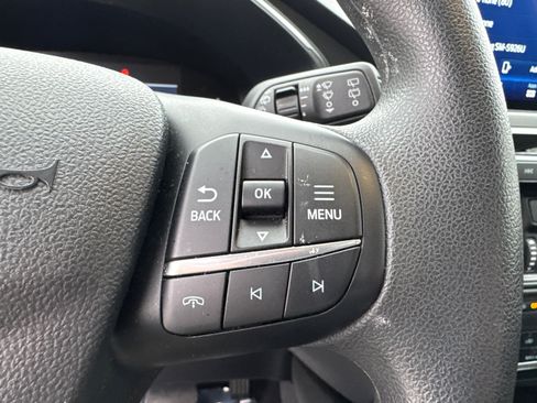Used 2025 Ford Escape Active image 30