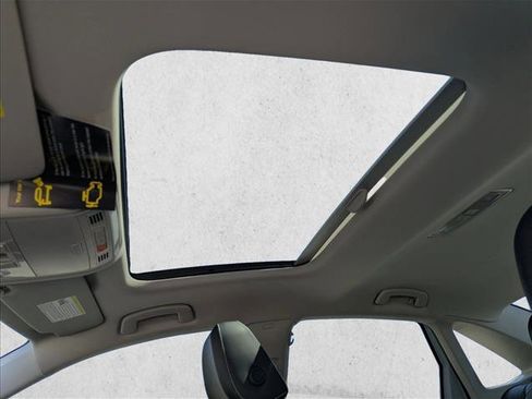 New 2026 Volkswagen Jetta SE FWD image 21