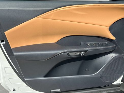 New 2026 Lexus RX 450h AWD image 15