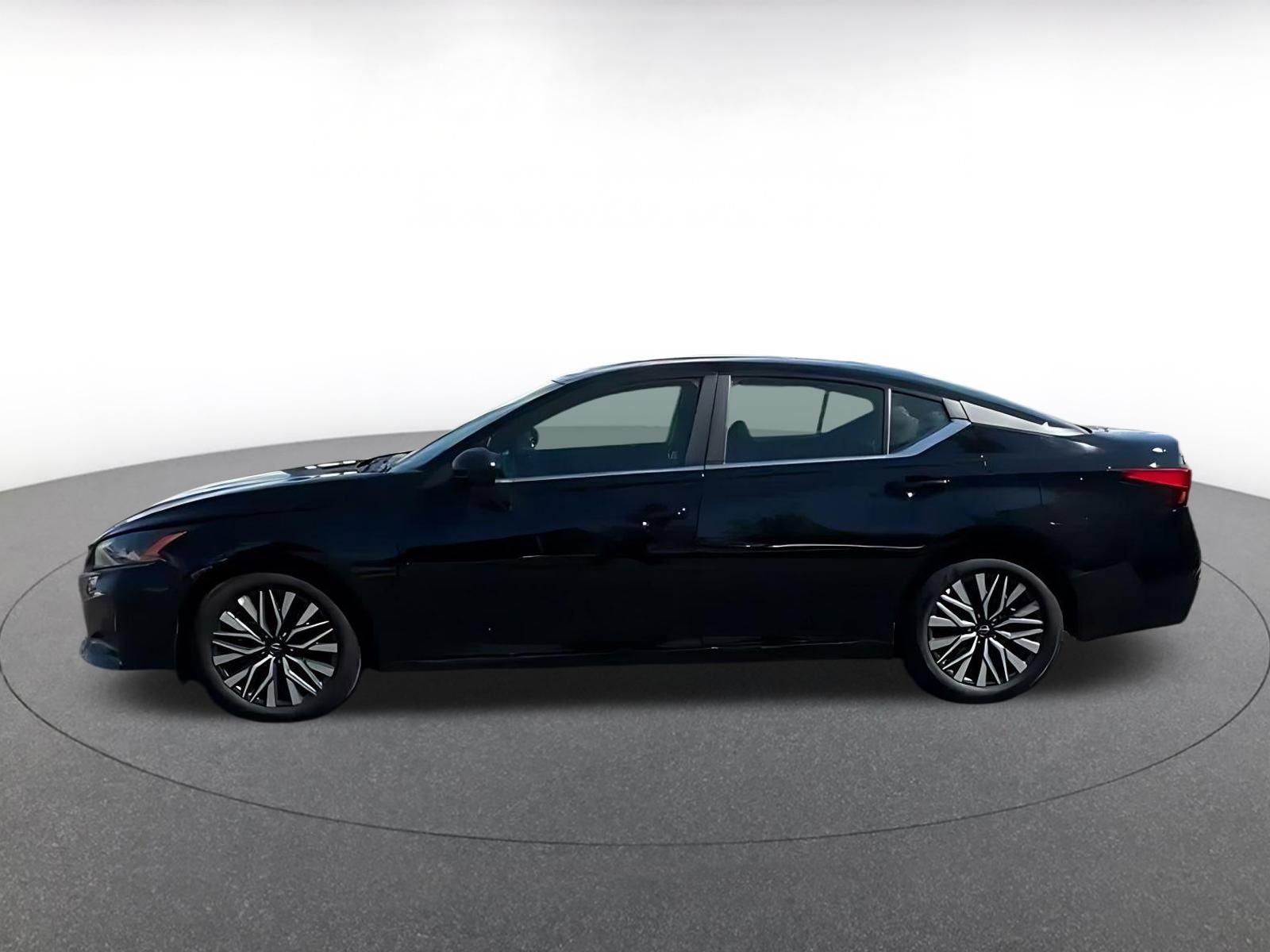 Used 2026 Nissan Altima 2.5 SV FWD image 12