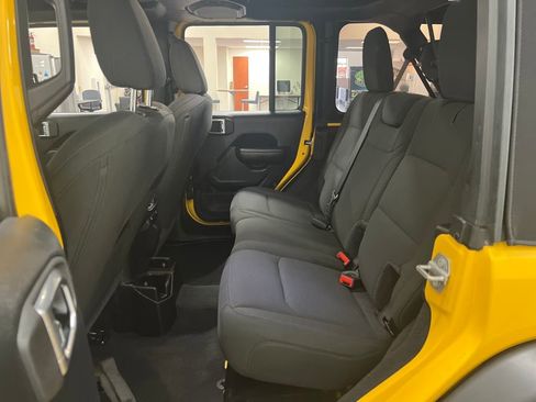 Used 2021 Jeep Wrangler Unlimited Sport image 25