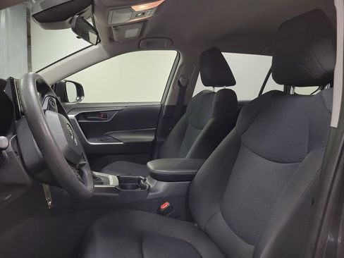 Used 2019 Toyota RAV4 LE w/ All Weather Liner Package FWD image 15