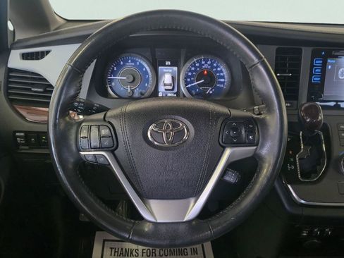 Used 2015 Toyota Sienna Limited FWD image 14