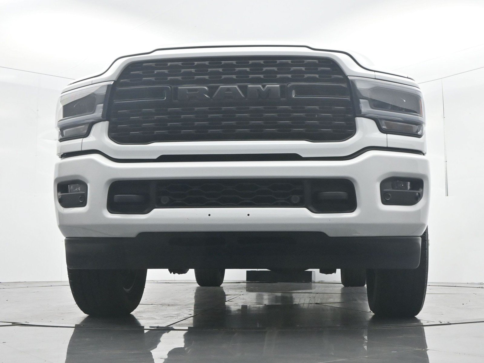 Used 2024 RAM 2500 Big Horn w/ Night Edition AWD/4WD image 33
