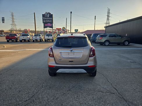 Used 2018 Buick Encore Preferred image 6