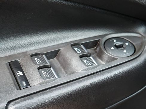 Used 2019 Ford Escape SE AWD/4WD image 25