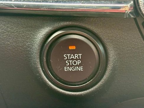 Used 2023 MAZDA MAZDA3 s FWD image 21