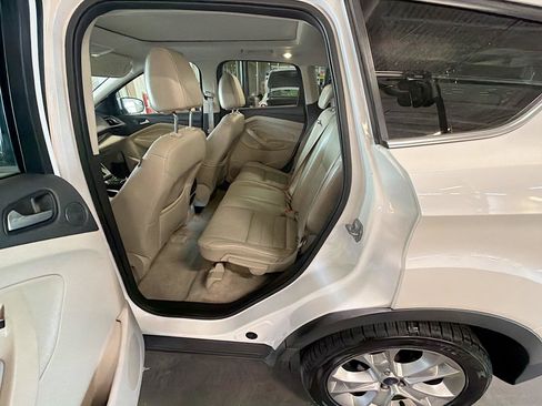 Used 2015 Ford Escape Titanium AWD/4WD image 30