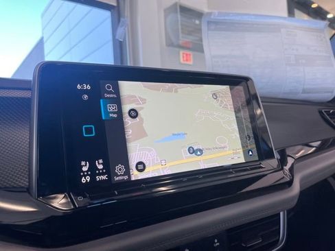 New 2025 Volkswagen Atlas Cross Sport SEL Premium R-Line image 7