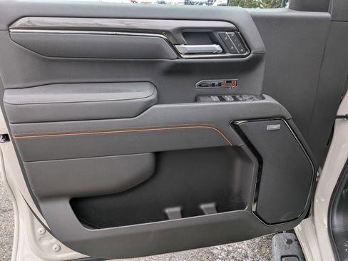 New 2026 GMC Sierra 1500 AT4 w/ AT4 Premium Package AWD/4WD image 9