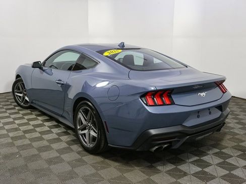 Used 2025 Ford Mustang Coupe image 8