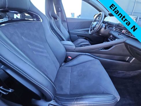 Certified 2025 Hyundai Elantra N image 18